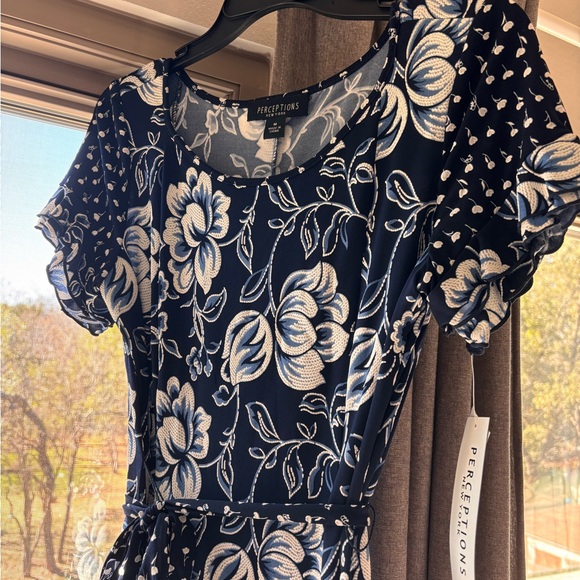 NWT Perceptions Women's Sleeveless Floral Puff Print Fit + Flare Midi Dress SZ M - Picture 3 of 5